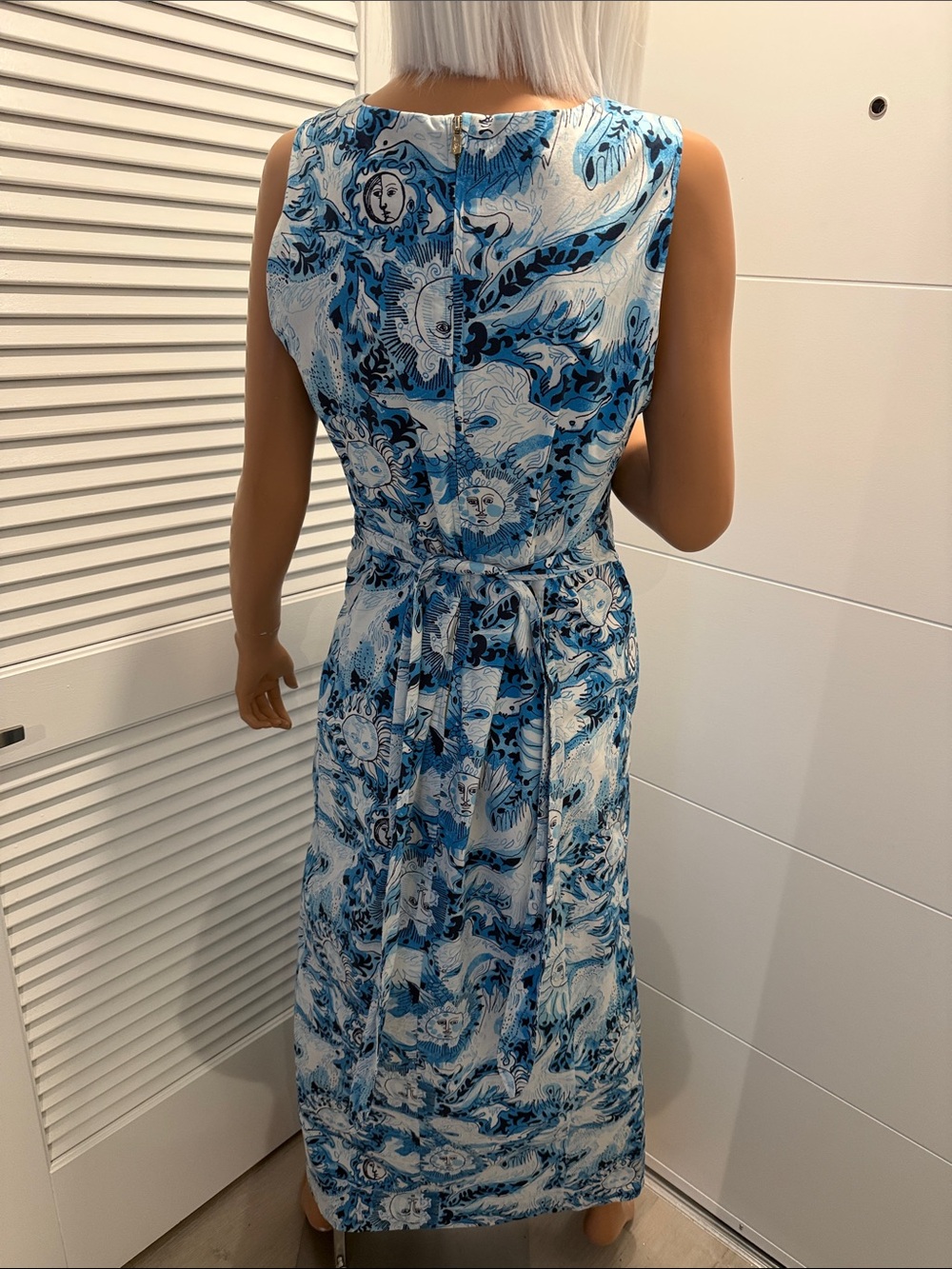 Lilly Pulitzer size 6 Sleeveless Blue & White Sunburst Print Maxi Dress - Picture 8 of 12